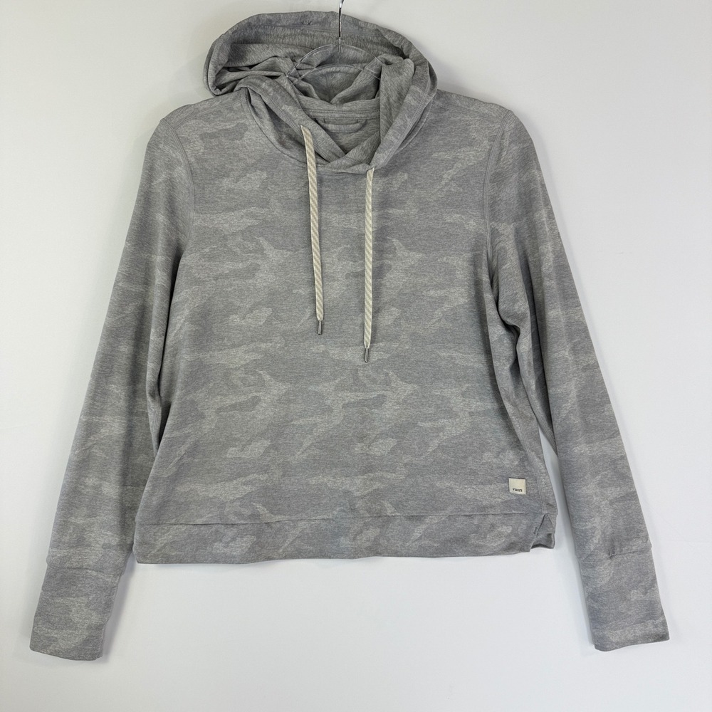 Vuori Halo Essential Hoodie Women L Grey Camo Thumbhole Cropped Active Pullover